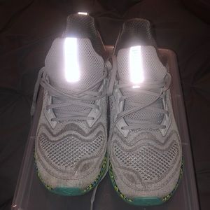 Mens Puma running shoes